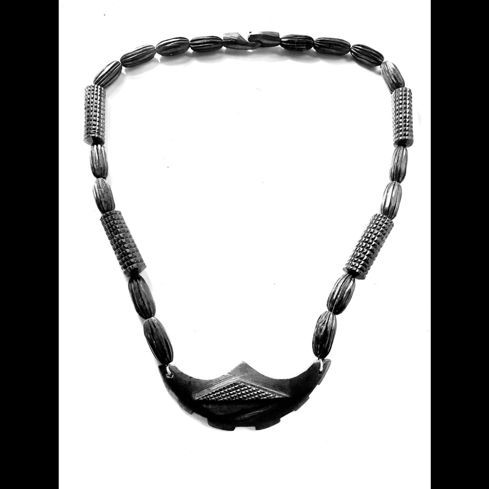 Victorian Irish bog oak (fossilized) hand carved beaded necklace 1800s OG goth
